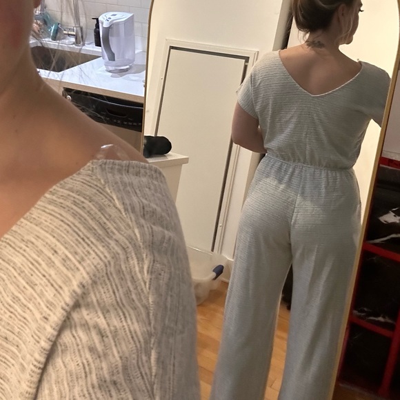 Jumper - Picture 2 of 5